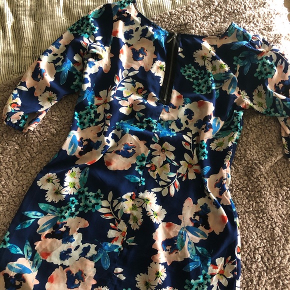 Junior’s Floral Dress - BeBop - Large - Picture 4 of 4